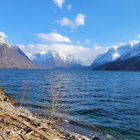 Flotun Apartment Stryn Bagian luar foto